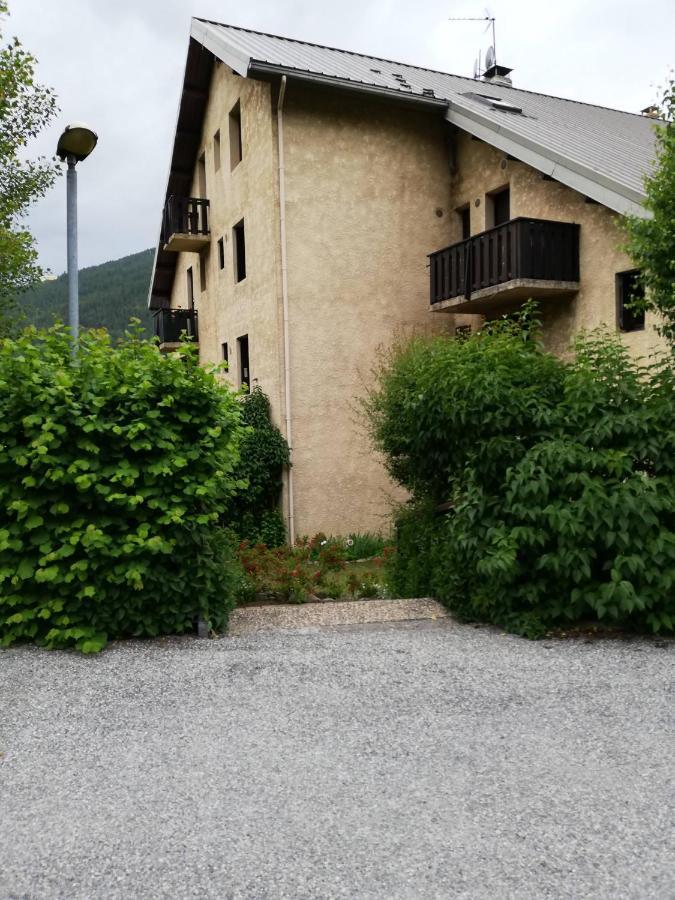 APPARTEMENT T3 60M2 à Briançon dans résidence calme avec 7 couchages Extérieur photo