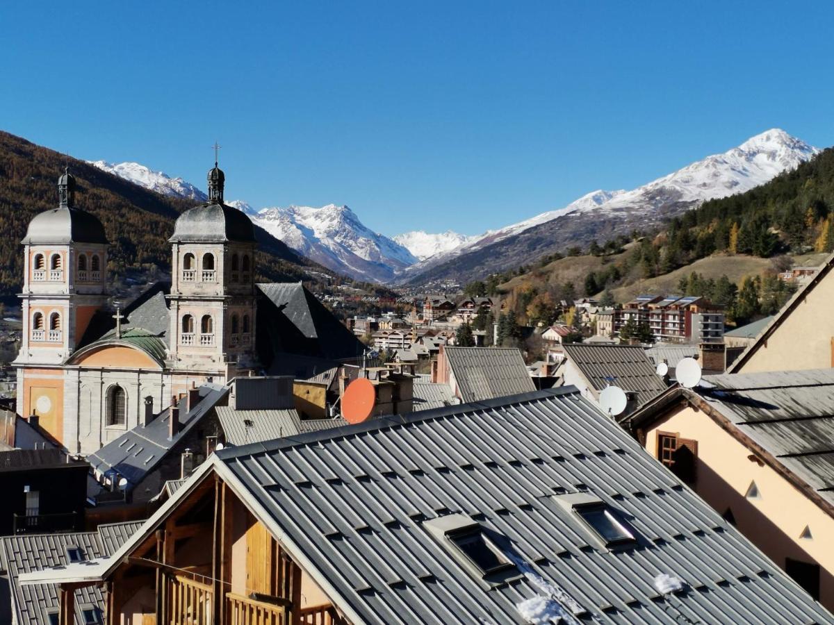APPARTEMENT T3 60M2 à Briançon dans résidence calme avec 7 couchages Extérieur photo