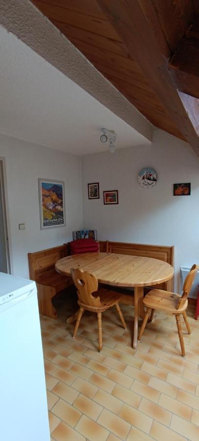 APPARTEMENT T3 60M2 à Briançon dans résidence calme avec 7 couchages Extérieur photo