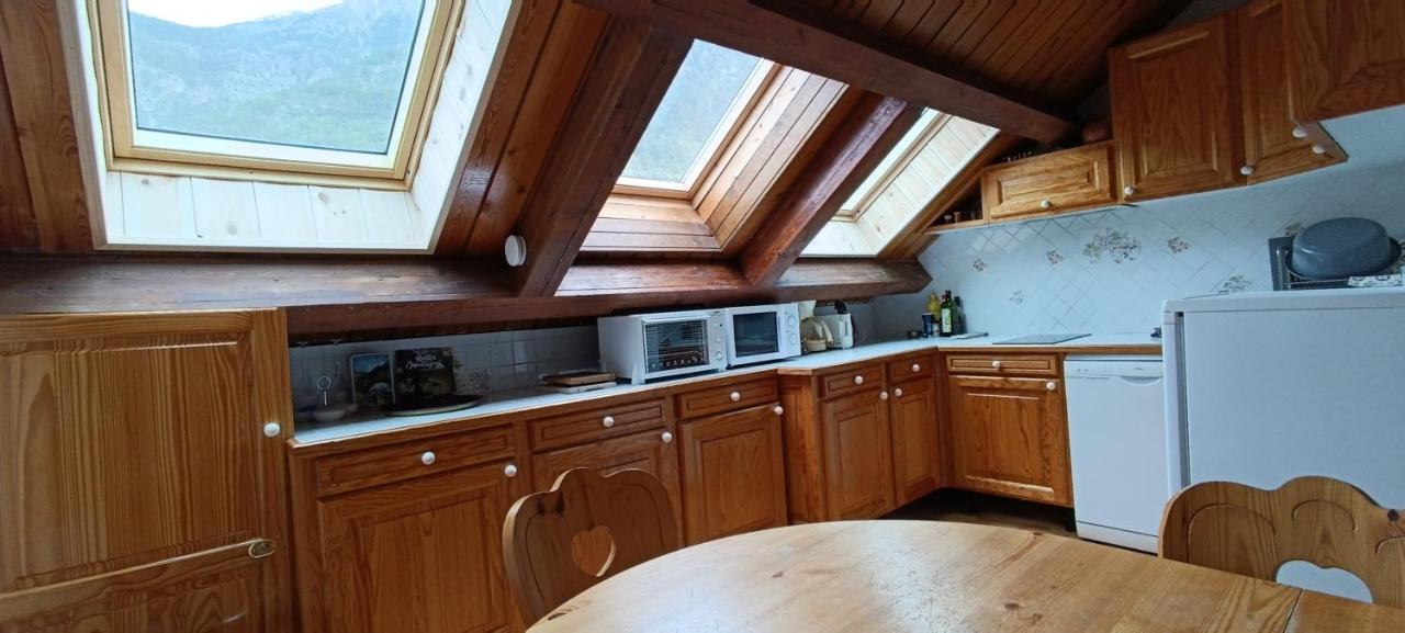 APPARTEMENT T3 60M2 à Briançon dans résidence calme avec 7 couchages Extérieur photo